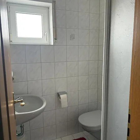 For 2 People Zimmervermietung Lang Apartment Riedstadt